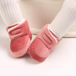 Warm and soft winter shoes for baby