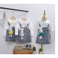 Cute Bear Holding Jeans Suspender Set for Baby